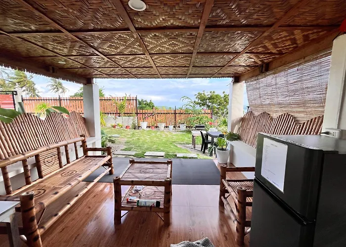 Sondela Lambug 1br Hut 4* Badian